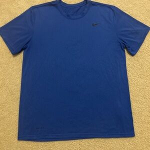 Men’s Nike Shirt